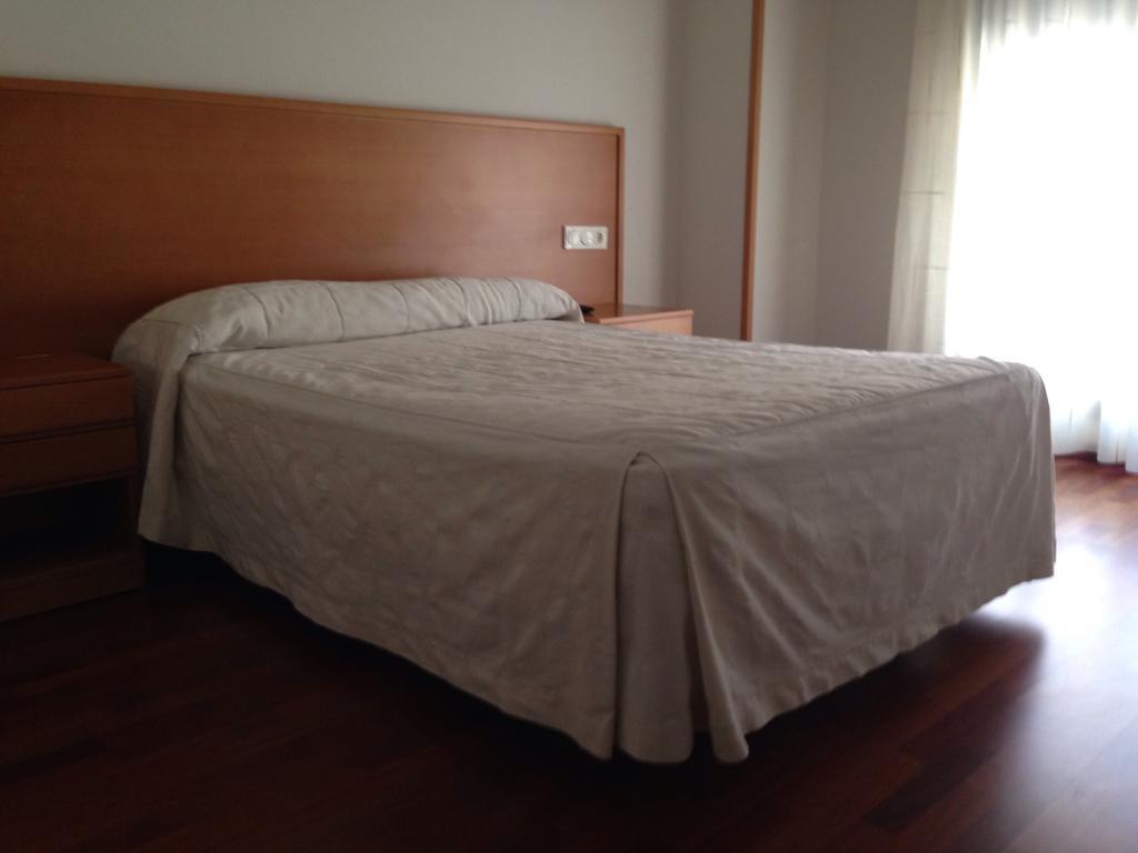 Hostal El Poligono ثامورا الغرفة الصورة
