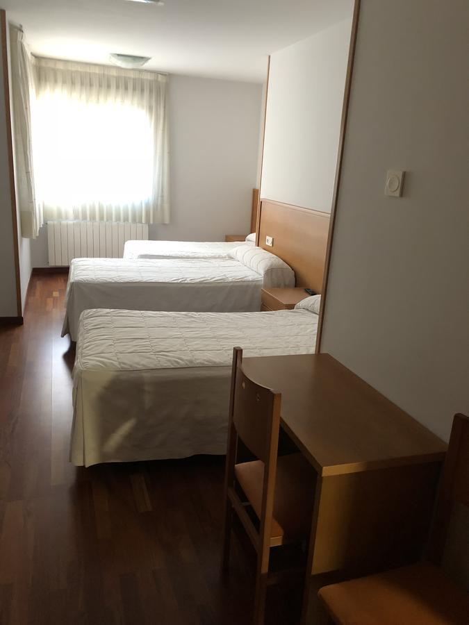 Hostal El Poligono ثامورا المظهر الخارجي الصورة